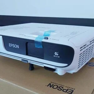 Epson EB-W51 Projector 3LCD Technology
